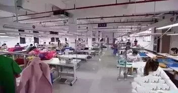 大型服裝工廠動遷 卡美尼雙面羊絨大衣,阿爾巴卡羊駝絨,男茄克倉庫大展銷 進店免費領(lǐng)圍巾